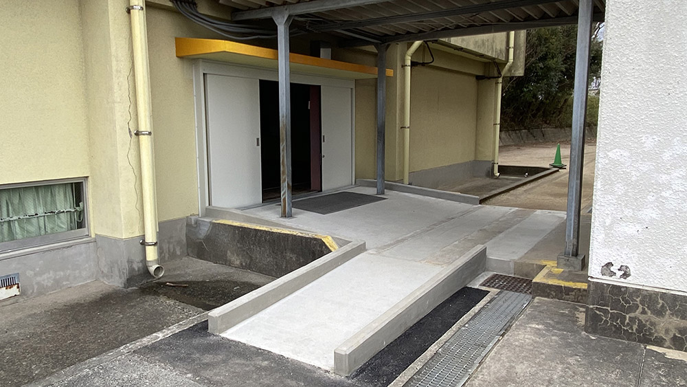 一小・海陽中バリアフリー改修工事の建築実績写真